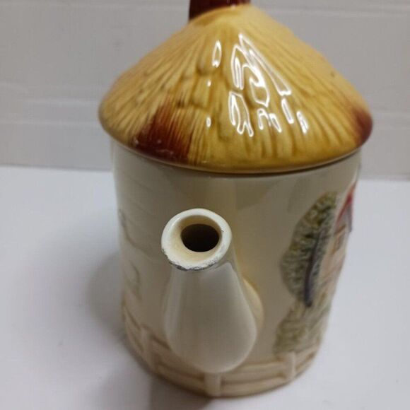 Vintage 1970s Cottage Teapot - Picture 5 of 12